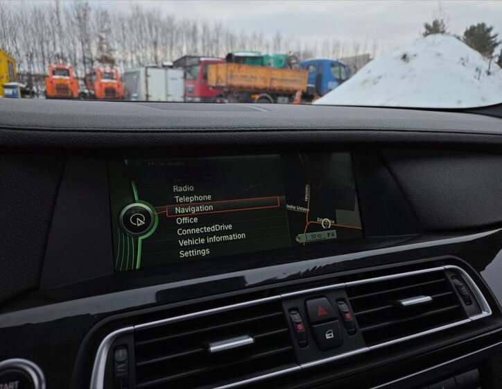 BMW Řada 7 Sedan / Limuzína 4,4 l 300 kw