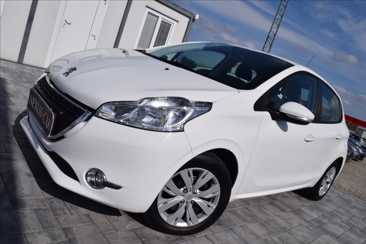 Peugeot 208 Hatchback 1,4 l 50 kw