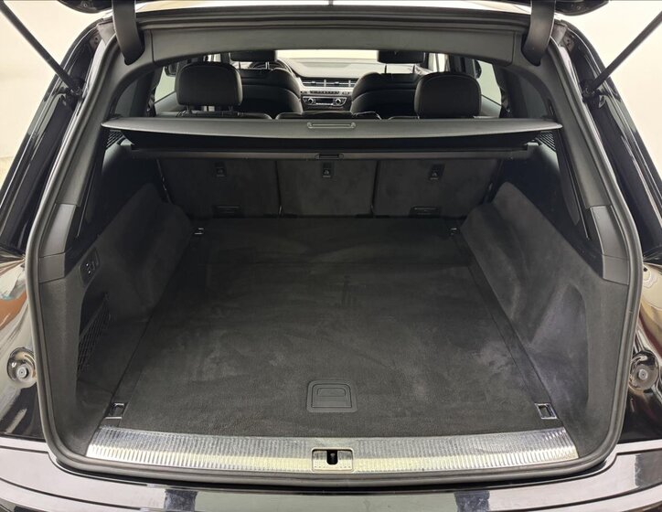 Audi SQ7 SUV / Terénní 4,0 l 320 kw