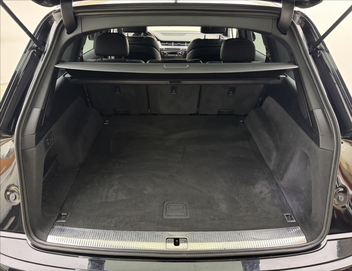 Audi SQ7 SUV / Terénní 4,0 l 320 kw