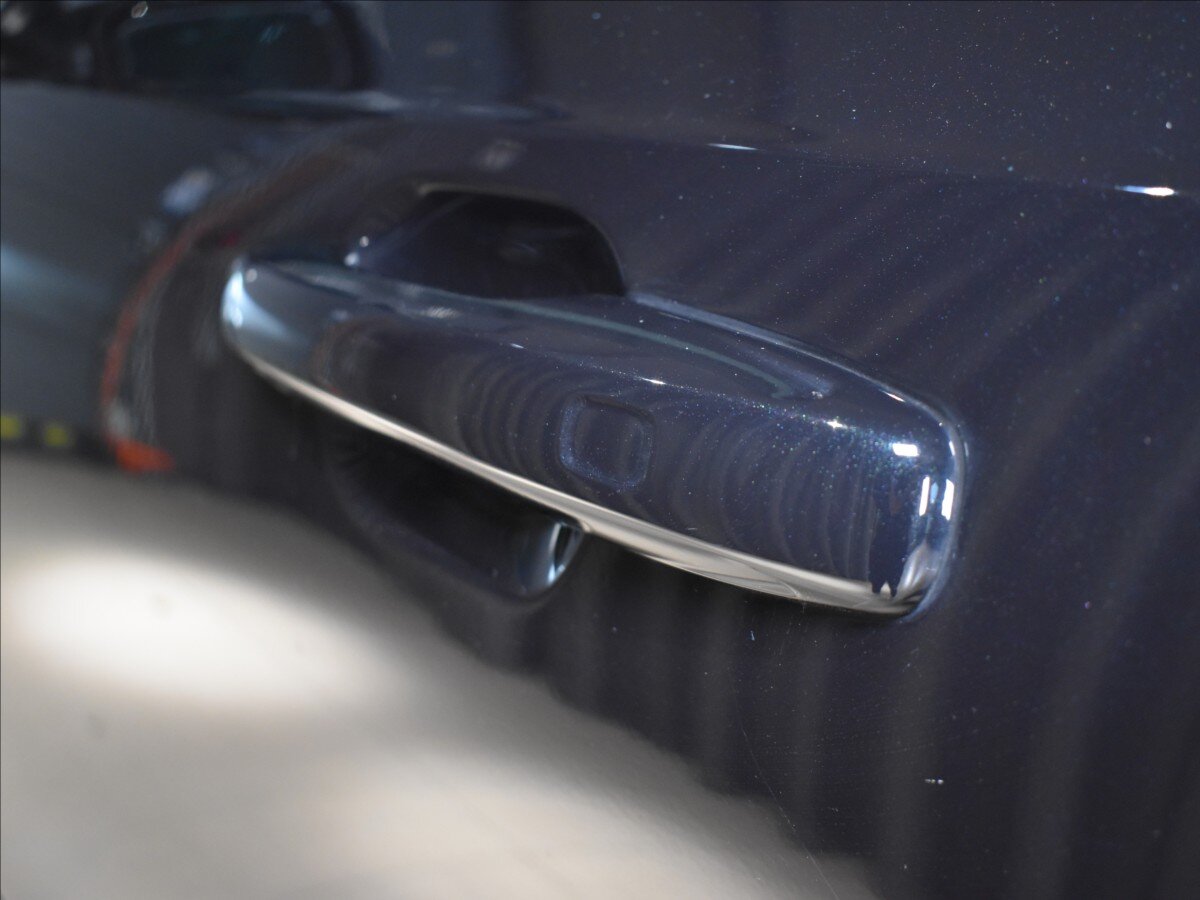 Volvo XC90 SUV / Terénní 2,0 l 184 kw