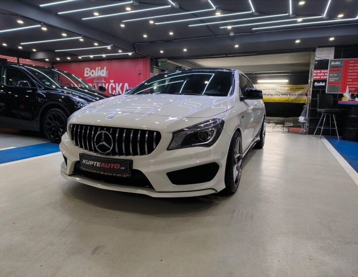 Mercedes-Benz CLA 1