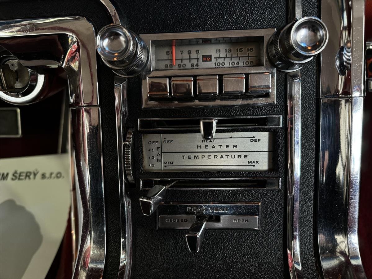 Ford Thunderbird Kupé 6,4 l 224 kw