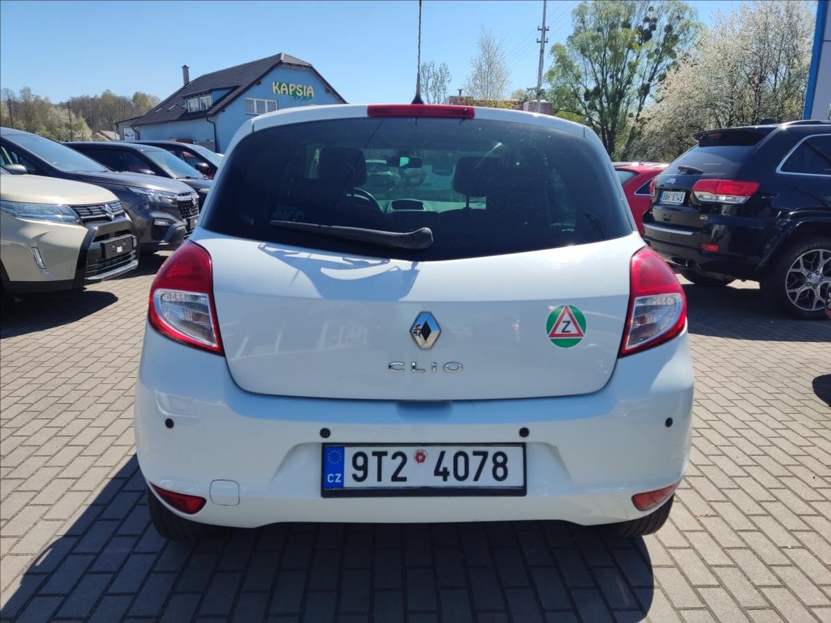 Renault Clio Hatchback 1,1 l 55 kw