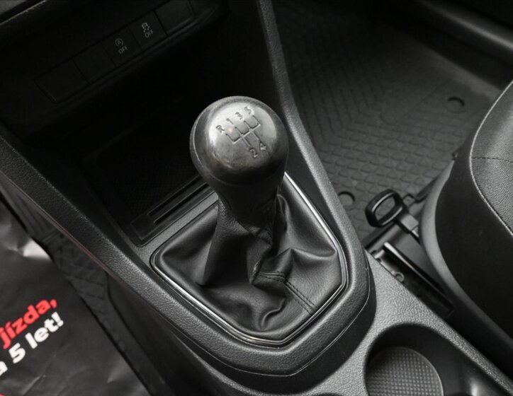 Volkswagen Caddy Skříň 2,0 l 75 kw