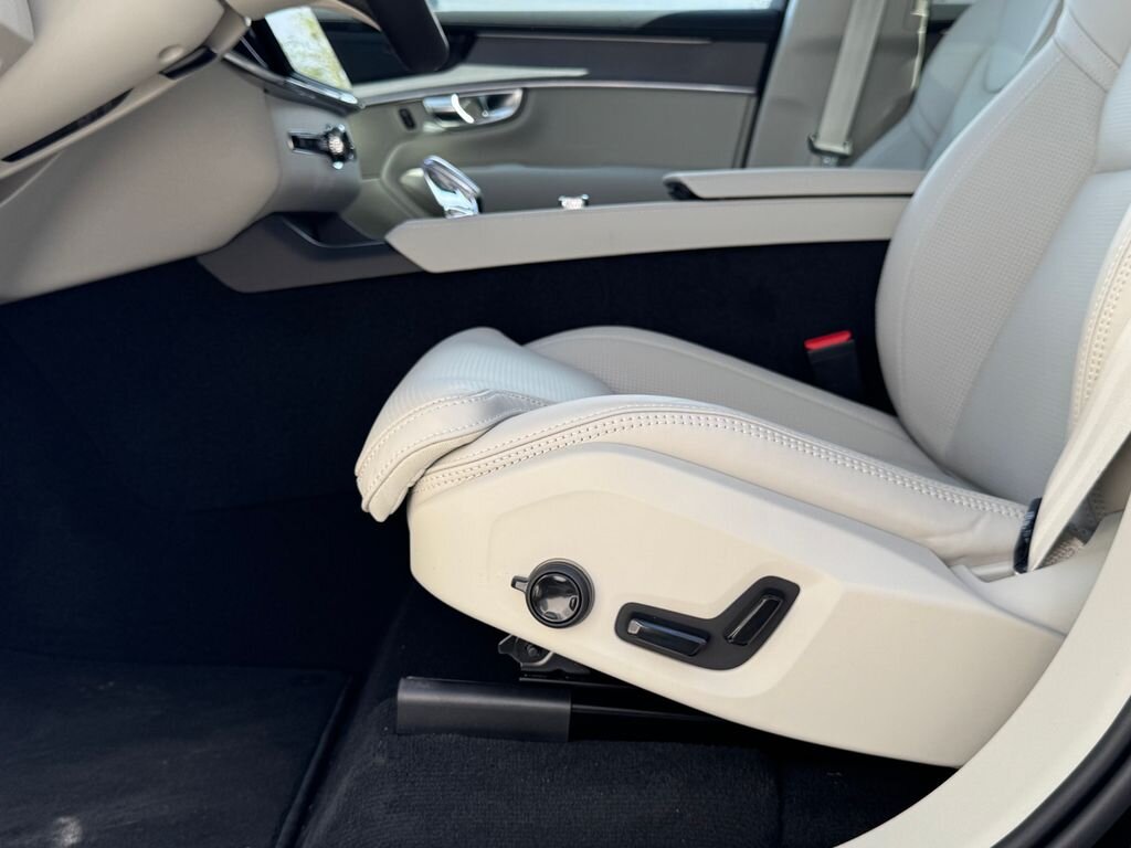 Volvo XC90 SUV / Terénní 2,0 l 335 kw