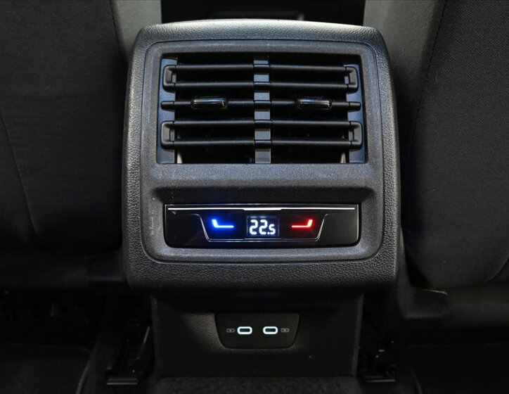 Volkswagen Golf Kombi 2,0 l 85 kw