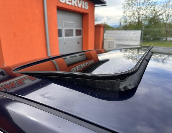 Audi S6 Kombi 4,2 l 220 kw