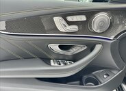 Mercedes-Benz Třídy E 12