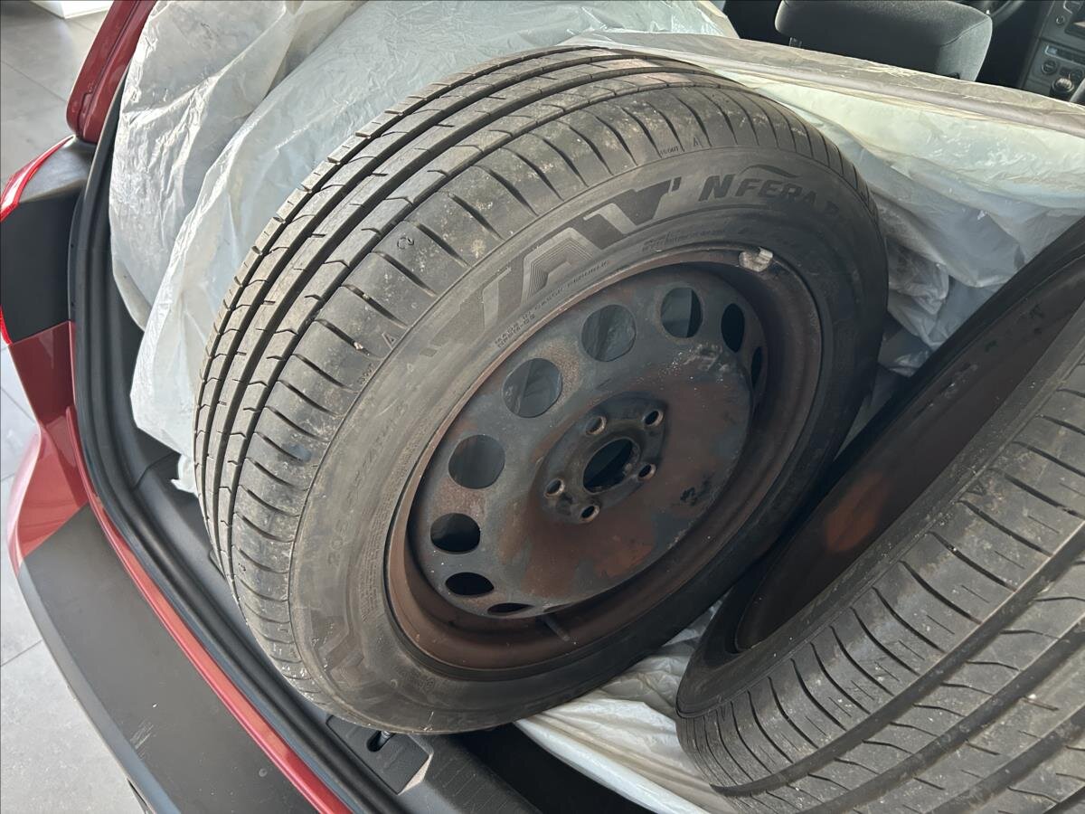 Volkswagen Golf Hatchback 1,2 l 77 kw