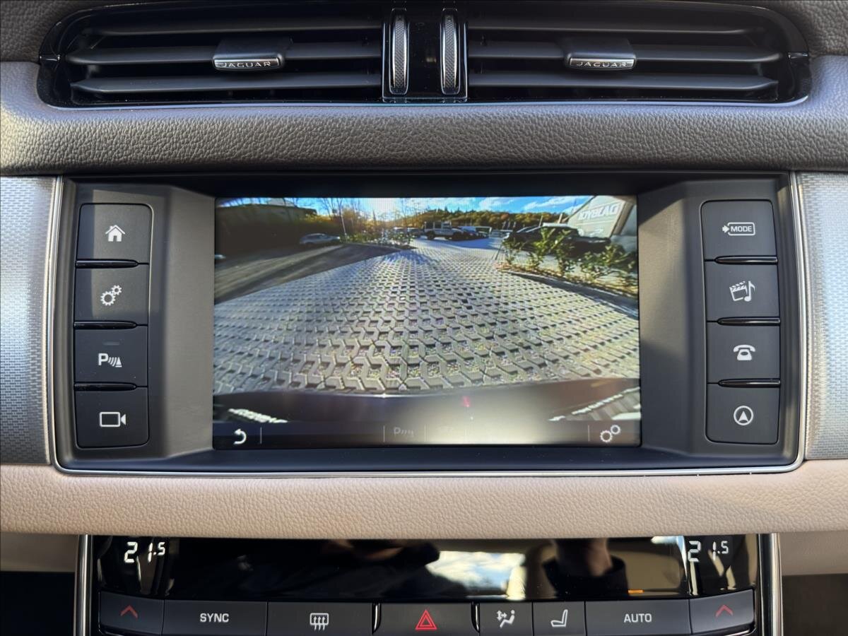 Jaguar XF Sedan 2,0 l 132 kw