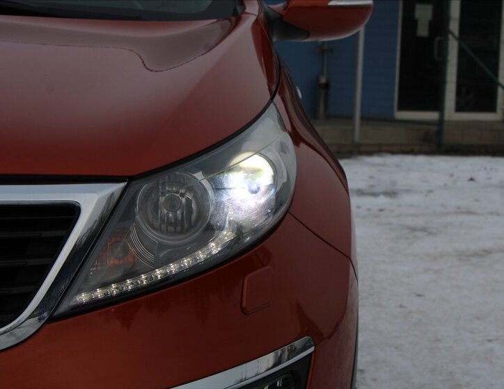 KIA Sportage SUV 2,0 l 120 kw