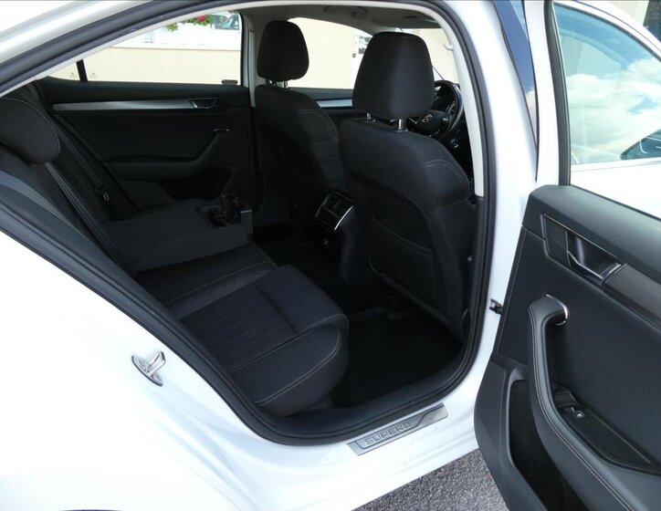 Škoda Superb Liftback 2,0 l 147 kw