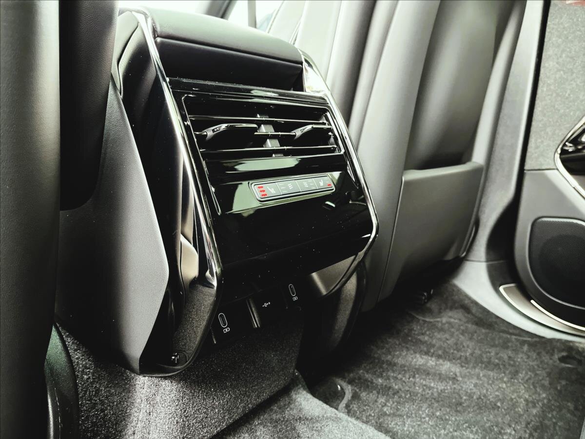 Land Rover Range Rover Sport SUV / Terénní 3,0 l 338 kw