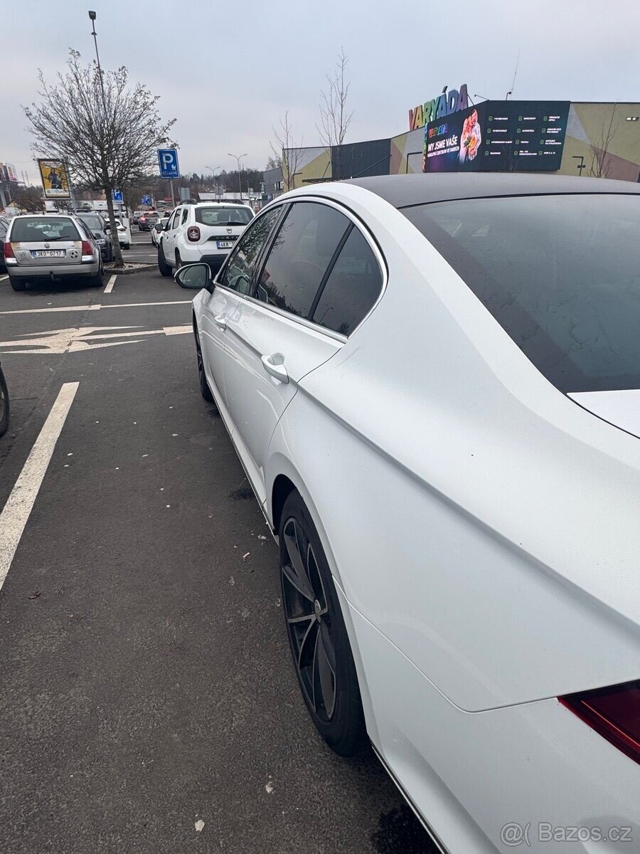 Volkswagen Passat Sedan / Limuzína 0,0 110 kw