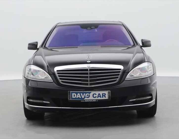 Mercedes-Benz Třídy S Sedan / Limuzína 4,7 l 320 kw