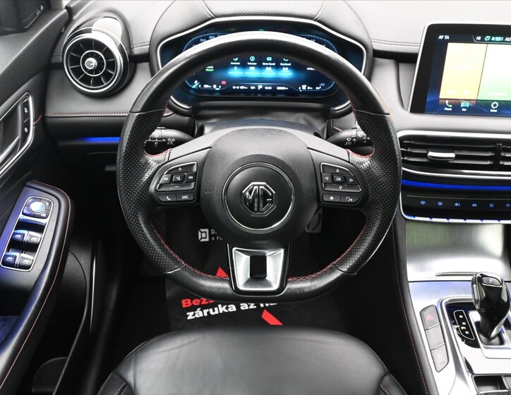 MG EHS SUV / Terénní 1,5 l 119 kw