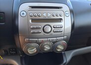 Subaru Justy Hatchback 998,0 51 kw