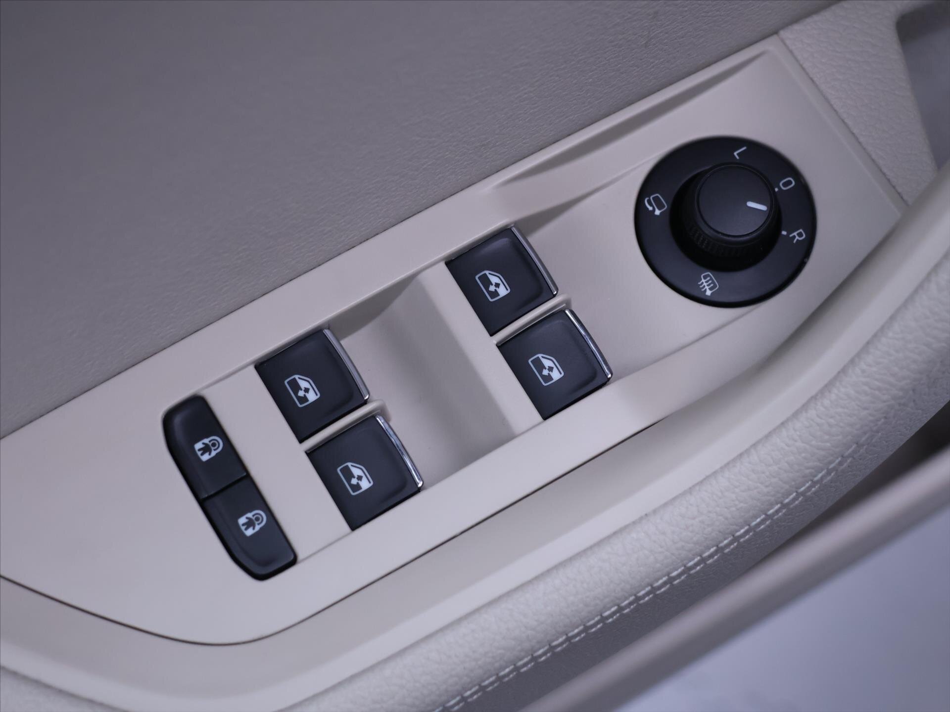 Škoda Superb Liftback 2,0 l 200 kw