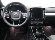 Volvo XC40 Kombi 2,0 l 145 kw