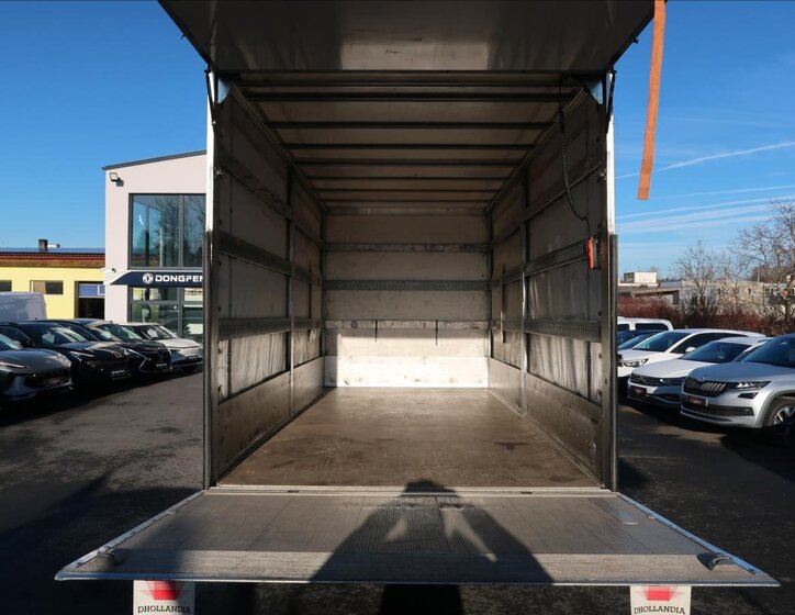 Mercedes-Benz Sprinter 19