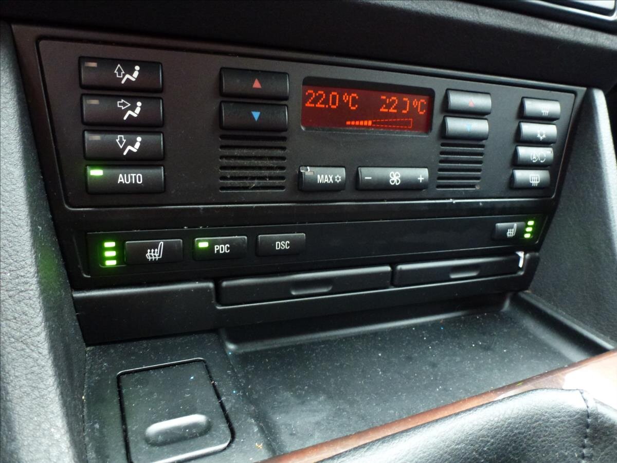 BMW Řada 5 Kombi 2,2 l 125 kw