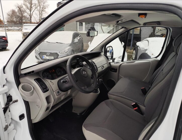 Opel Vivaro 3