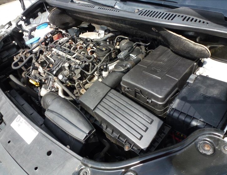 Volkswagen Caddy Skříň 1,6 l 75 kw