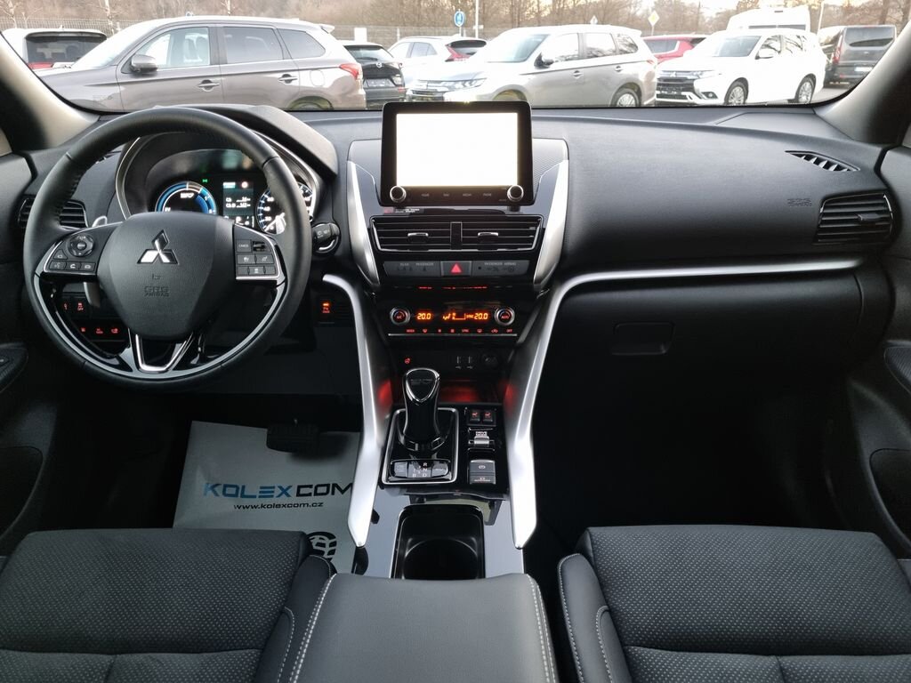 Mitsubishi Ostatní SUV / Terénní 2,4 l 138 kw