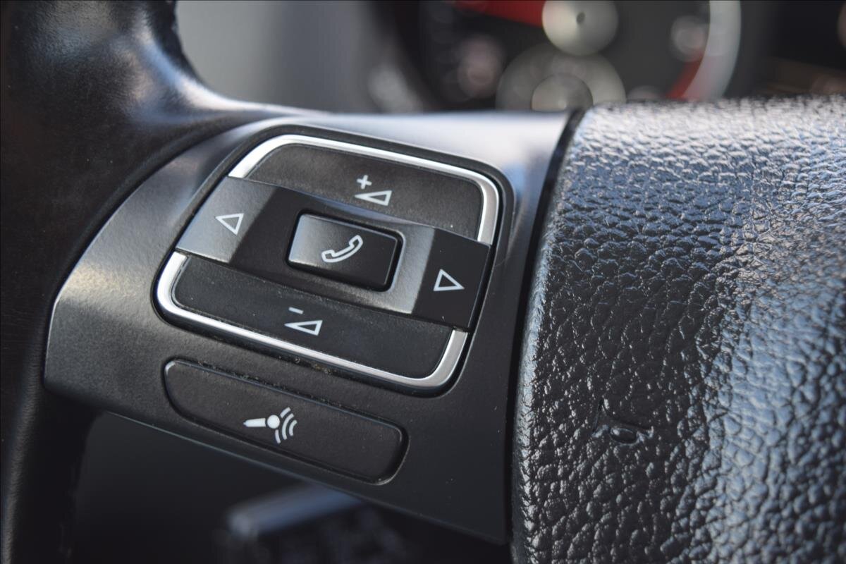 Volkswagen Sharan MPV 2,0 l 103 kw