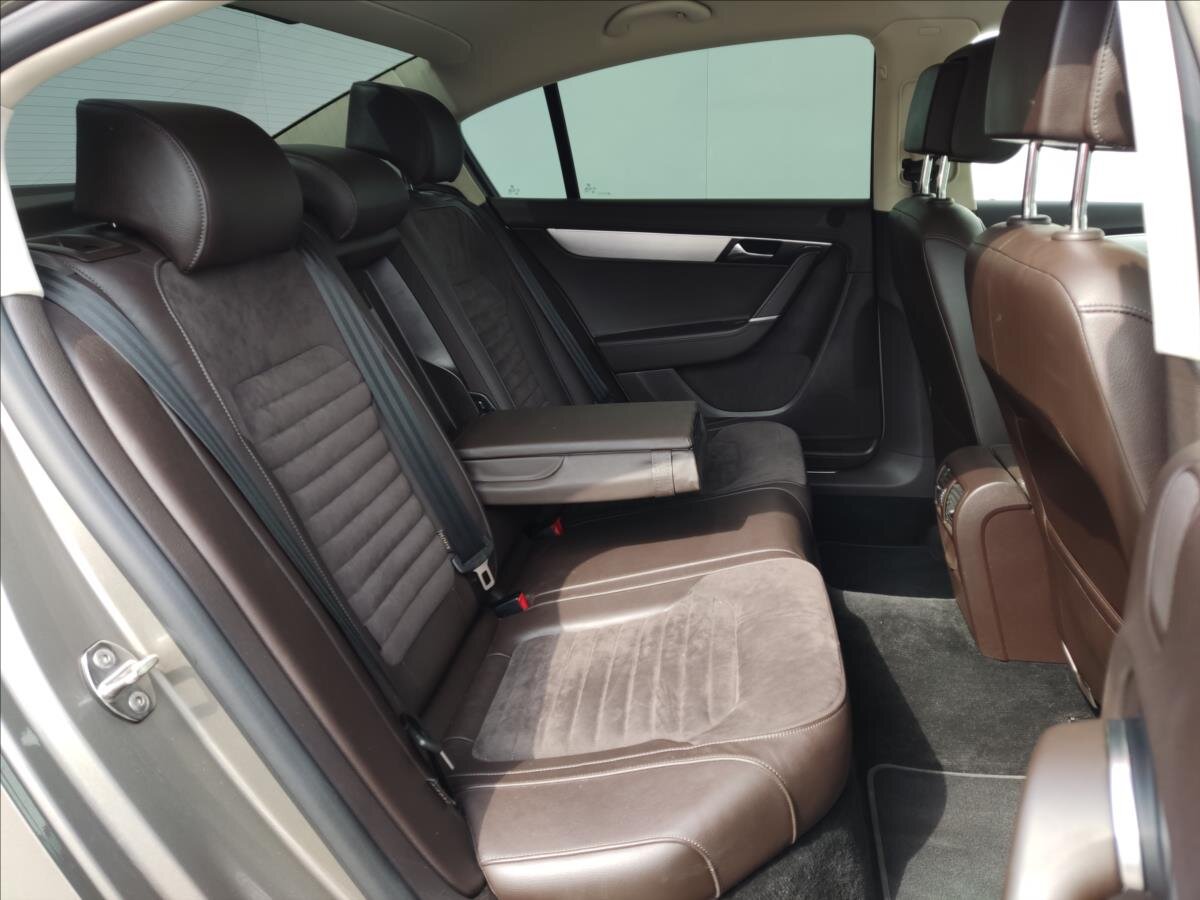 Volkswagen Passat Sedan / Limuzína 2,0 l 130 kw