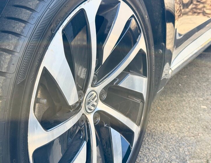 Volkswagen Arteon Sedan / Limuzína 0,0 176 kw