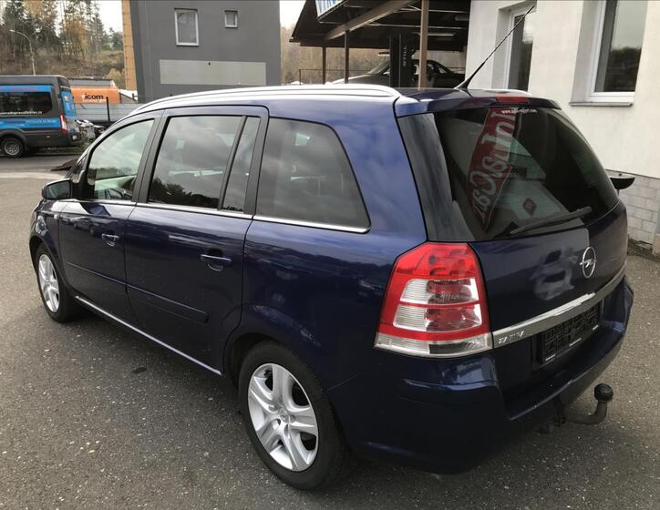 Opel Zafira 6