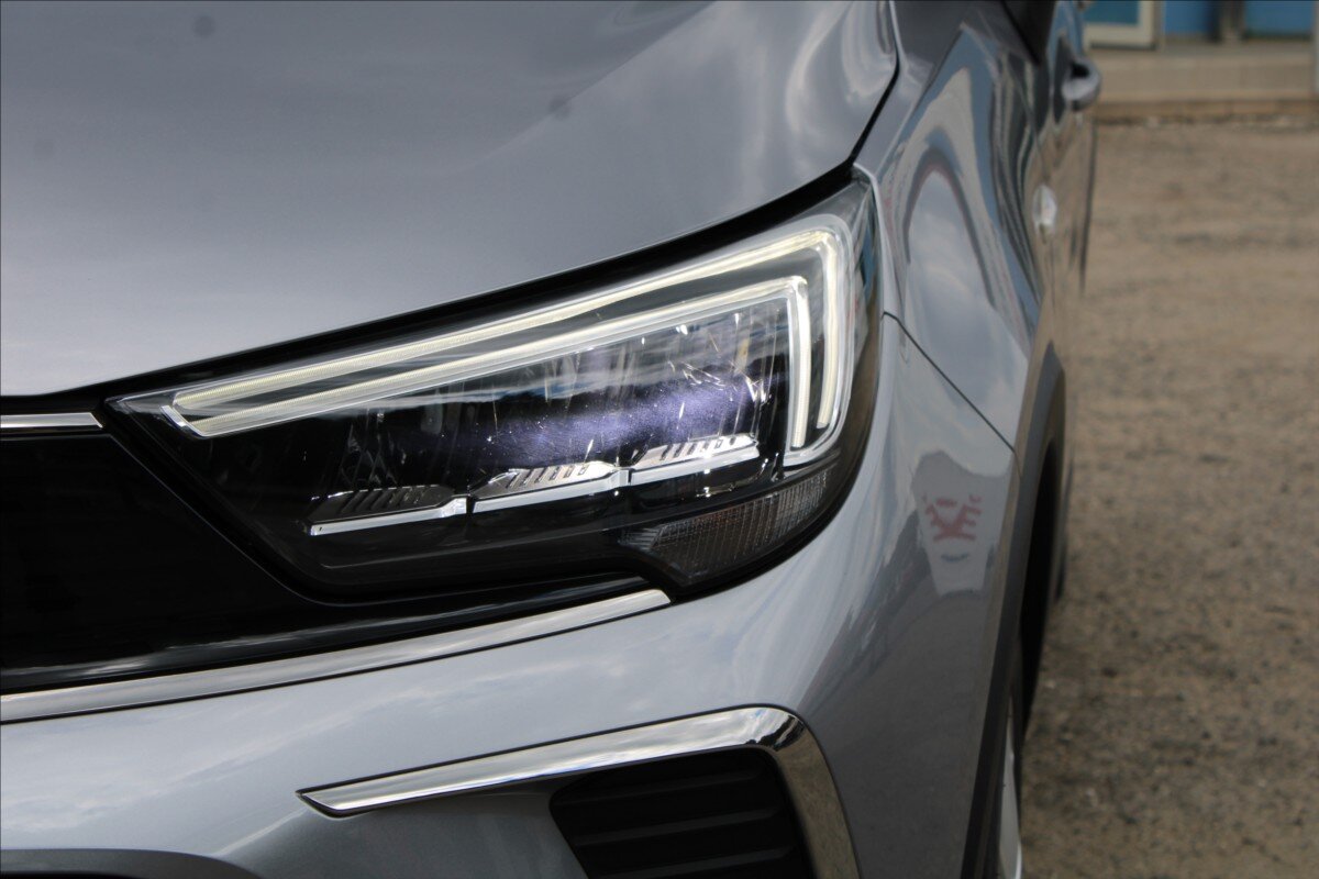 Opel Crossland SUV 1,2 l 96 kw