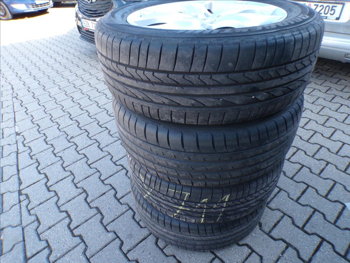 Mazda CX-7 Kombi 2,2 l 127 kw