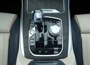 BMW X7 SUV / Terénní 3,0 l 250 kw