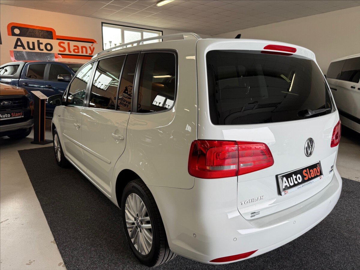 Volkswagen Touran Kombi 1,2 l 77 kw
