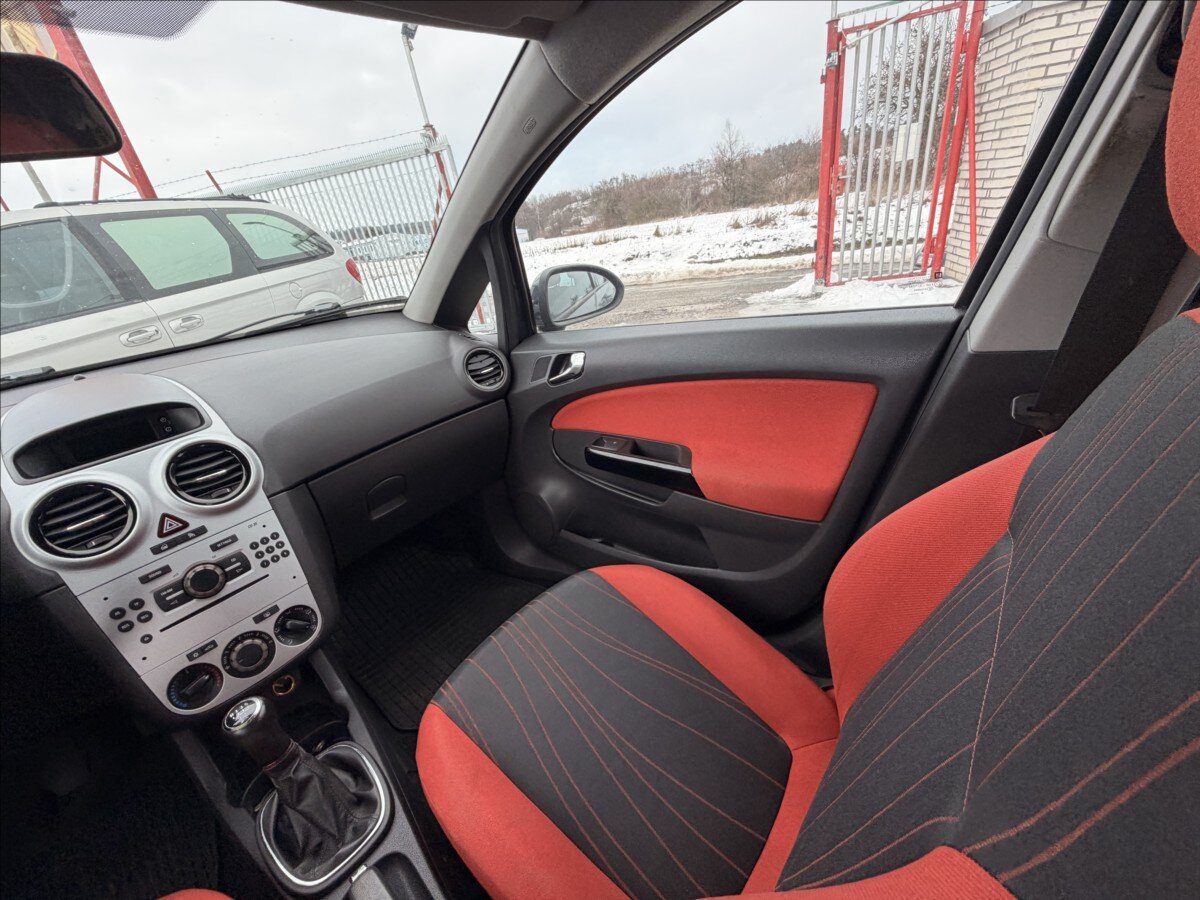 Opel Corsa Hatchback 1,4 l 66 kw