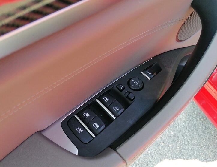 BMW X4 SUV / Terénní 3,0 l 375 kw