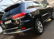 Jeep Grand Cherokee 11
