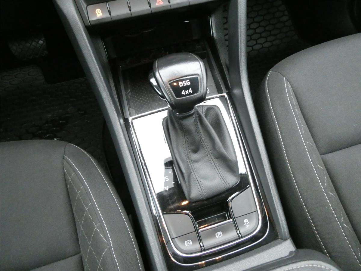Škoda Karoq SUV / Terénní 2,0 l 110 kw