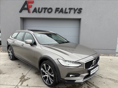 Volvo V90