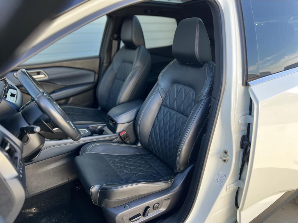 Nissan Qashqai SUV / Terénní 1,3 l 116 kw