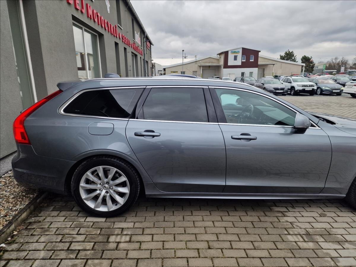 Volvo V90 Kombi 2,0 l 173 kw