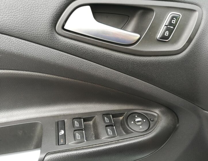 Ford Kuga SUV 2,0 l 103 kw