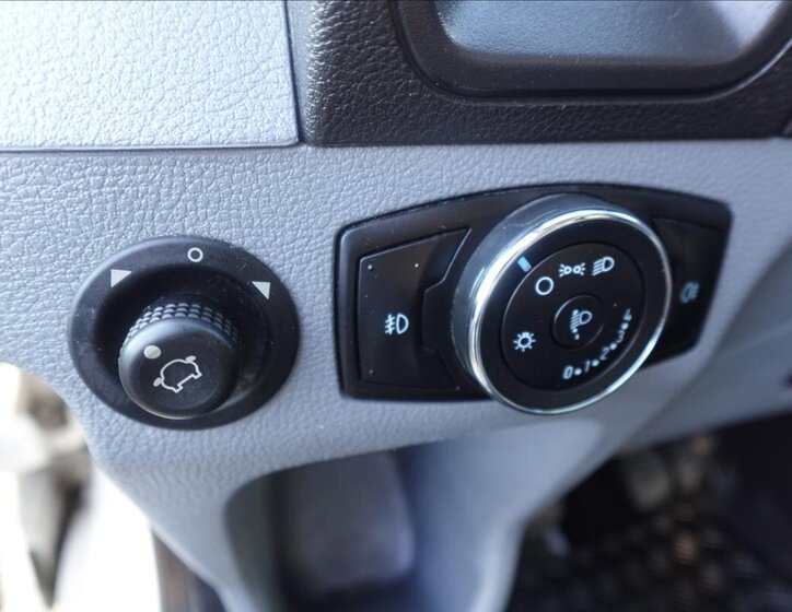 Ford Transit Ostatní 2,0 l 77 kw