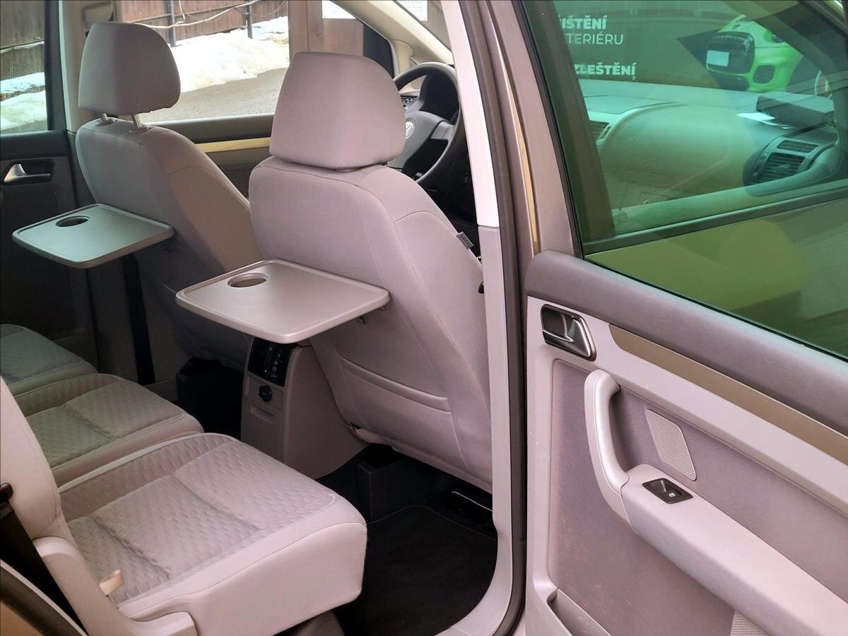 Volkswagen Touran Kombi 1,4 l 103 kw