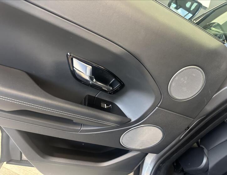 Land Rover Range Rover Evoque 18