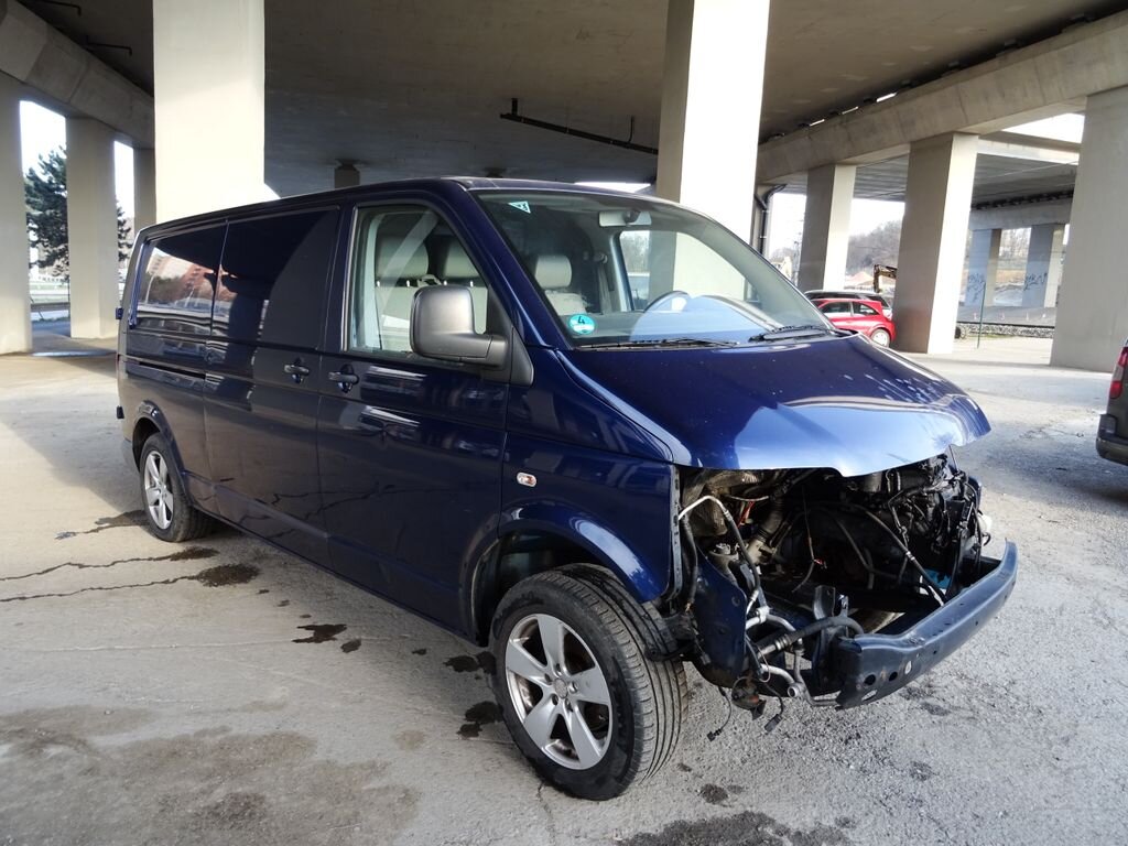 Volkswagen Transporter Skříň 2,5 l 96 kw