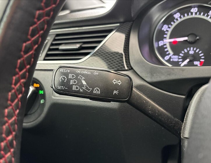 Škoda Rapid Hatchback 999,0 81 kw